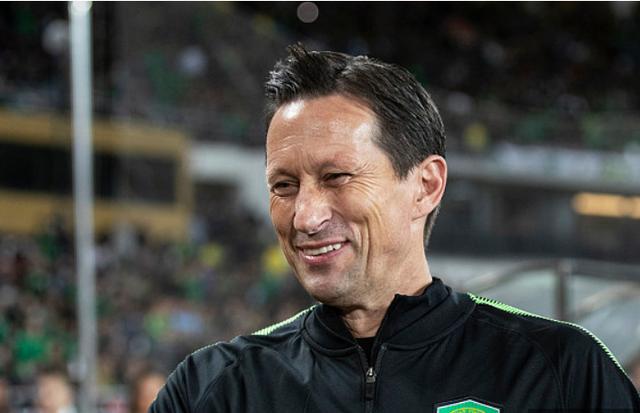 九游官网入口注册-包含洛杉矶湖人转会期调整名单；志在亚冠名次提升；悬念犹存；更衣室氛围转暖的词条